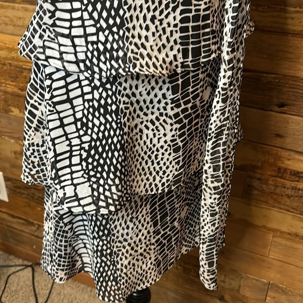 BCBG super cute print dress sleeveless - Picture 7 of 7